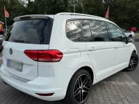 Gebraucht VW Touran 150 PS (110 kW) 2019 Weiß Van / Kleinbus