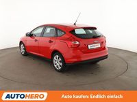 Gebraucht Ford Focus Ambiente 101 PS (74 kW) 2014 Rot Limousine