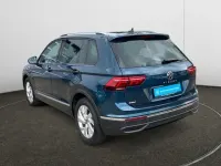 Gebraucht VW Tiguan United 131 PS (96 kW) 2021 Nightshade blue metallic SUV