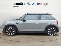 Gebraucht Mini Cooper Classic 136 PS (100 kW) 2021 (grau)  moonwalk grey Kleinwagen