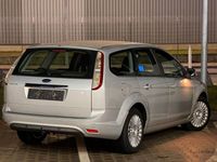 Gebraucht Ford Focus Titanium 136 PS (100 kW) 2008 Silber Kombi