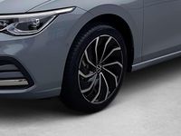 Gebraucht VW Golf VIII Move 110 PS (80 kW) 2024 Mondsteingrau Limousine