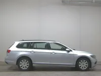 Gebraucht VW Passat 150 PS (110 kW) 2022 Silber Kombi
