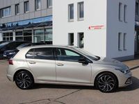 Gebraucht VW Golf VIII Move 150 PS (110 kW) 2023 Ivory silver metallic (metallic) Limousine
