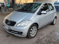 Gebraucht Mercedes A160 95 PS (69 kW) 2011 Silber Kleinwagen