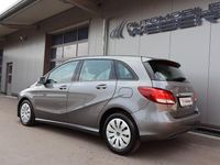 Gebraucht Mercedes B180 109 PS (80 kW) 2017 Grau Van / Kleinbus