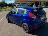 Gebraucht Ford Fiesta Trend 75 PS (55 kW) 2016 Blau Kleinwagen