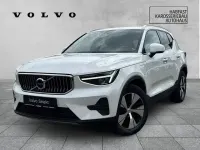 Gebraucht Volvo XC40 Core 211 PS (155 kW) 2022 Crystal white / metallic SUV