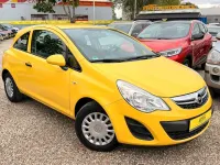 Gebraucht Opel Corsa Selection 69 PS (50 kW) 2011 Gelb Kleinwagen