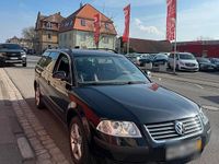 Gebraucht VW Passat 101 PS (74 kW) 2004 Schwarz Kombi