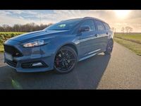 Gebraucht Ford Focus ST 185 PS (136 kW) 2017 Grau Kombi