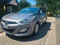 Gebraucht Hyundai i30 90 PS (66 kW) 2012 Grau Limousine