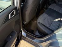 Gebraucht Kia Ceed 160 PS (117 kW) 2022 Silber Kleinwagen