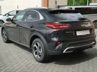 Neu Kia XCeed 150 PS (110 kW) 2026 Magmarotmet. SUV