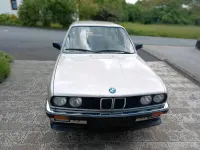 Gebraucht BMW 320 129 PS (94 kW) 1986 Gold Limousine