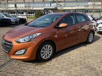 Gebraucht Hyundai i30 Classic 101 PS (74 kW) 2015 Orange Limousine