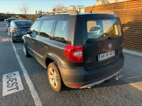 Gebraucht Skoda Yeti GreenLine 105 PS (77 kW) 2012 Schwarz SUV