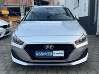 Gebraucht Hyundai i30 Trend 140 PS (102 kW) 2019 Silber Kombi
