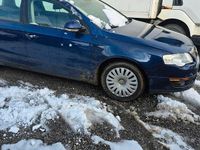 Gebraucht VW Passat 140 PS (102 kW) 2008 Blau Kombi