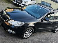 Gebraucht Skoda Octavia 105 PS (77 kW) 2011 Schwarz Kombi