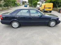 Gebraucht Mercedes C180 122 PS (89 kW) 1995 Blau Limousine