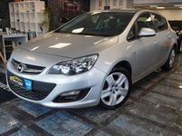 Gebraucht Opel Astra Energy 120 PS (88 kW) 2014 Silber Limousine