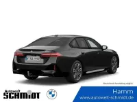 Neu BMW 520 M Sport 208 PS (152 kW) 2026 Saphirschwarz Limousine