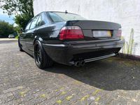 Gebraucht BMW 735 238 PS (175 kW) 2000 Schwarz Limousine