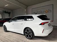 Gebraucht Opel Astra Ultimate 131 PS (96 kW) 2024 Lack weiss banquise/typ aussen Kombi