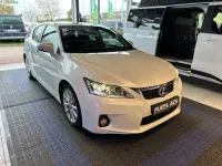 Second-hand Lexus CT200h 99 CP (72 kW) 2011 Alb Berlinǎ