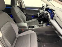 Gebraucht VW Golf VIII Active 150 PS (110 kW) 2022 Weiß Kleinwagen