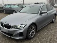 Gebraucht BMW 330e Sport Line 184 PS (135 kW) 2023 Grau Limousine