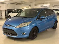 Gebraucht Ford Fiesta Titanium 82 PS (60 kW) 2010 Blau Kleinwagen