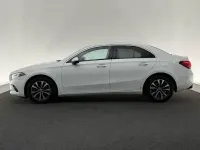 Gebraucht Mercedes A200 Progressive 163 PS (119 kW) 2021 Weiß Limousine