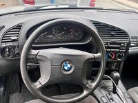Gebraucht BMW 318 116 PS (85 kW) 1998 Silber Limousine