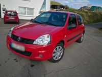 Gebraucht Renault Clio II 58 PS (42 kW) 2009 Rot Limousine