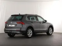 Gebraucht VW Tiguan Highline 150 PS (110 kW) 2019 Grau SUV