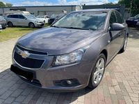 Gebraucht Chevrolet Cruze LTZ 163 PS (119 kW) 2012 Grau Kleinwagen
