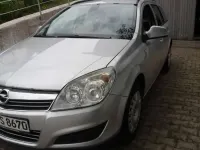 Gebraucht Opel Astra Selection 110 PS (80 kW) 2009 Silber Kombi