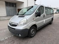 Gebraucht Opel Vivaro 114 PS (83 kW) 2014 Silber Van / Kleinbus