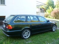 Gebraucht BMW 520 136 PS (100 kW) 2001 Grün metallic Kombi