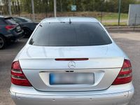 Usata Mercedes E420 314 CV (230 kW) 2005 Argento Berlina