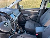 Gebraucht VW Sharan Comfortline 150 PS (110 kW) 2016 Grau Van / Kleinbus