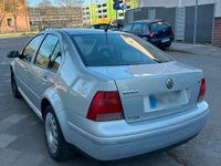 Usata VW Bora 103 CV (75 kW) 1999 Grigio Berlina