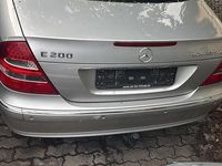 Gebraucht Mercedes E200 2005 Silber Limousine