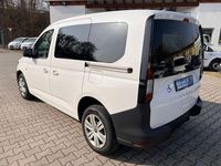 Gebraucht VW Caddy 102 PS (75 kW) 2024 Weiß Van / Kleinbus