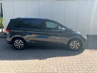 Gebraucht VW Touran 116 PS (85 kW) 2019 Grau Van / Kleinbus