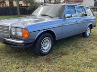Gebraucht Mercedes 200 108 PS (79 kW) 1984 Blau Kombi