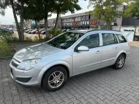 Gebraucht Opel Astra 140 PS (102 kW) 2009 Silber Kombi