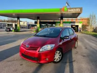 Gebraucht Toyota Auris Basis 90 PS (66 kW) 2011 Rot Kleinwagen